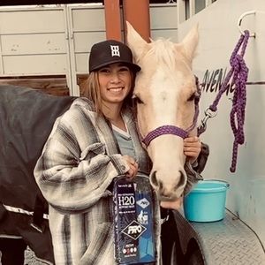 Meet your Posher, Elliott